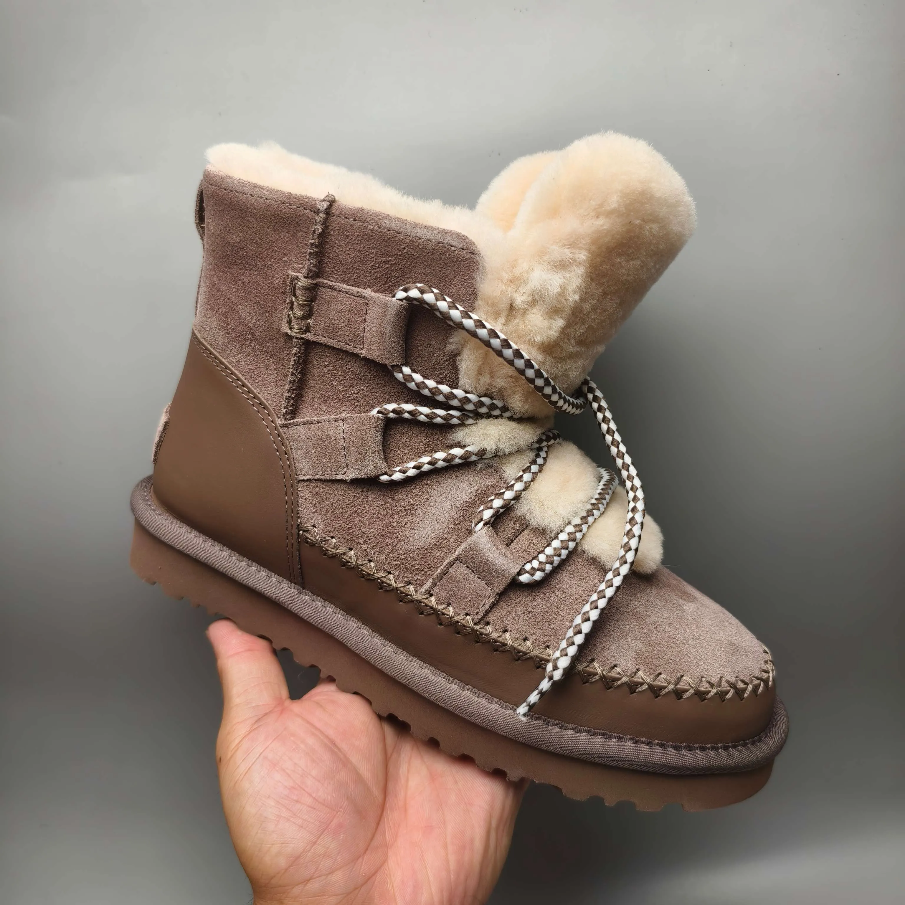 💰600 UGG sheepskin all-in-one snow boots 4574 lace-up side zipper casual shoes Color: Brown Maroon Matching size: 35-40